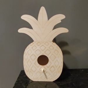 NWT D.I.Y ARTMINDS WOOD BIRDHOUSE